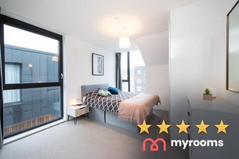 Well-Located Ensuite Room in Waterman House | Close to Westfield Stratford