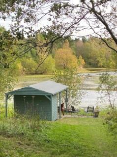 Eden Lakeside Ret...