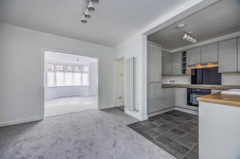 39 Wallisdean Avenue, Baffins-Small-PorticoMarketi