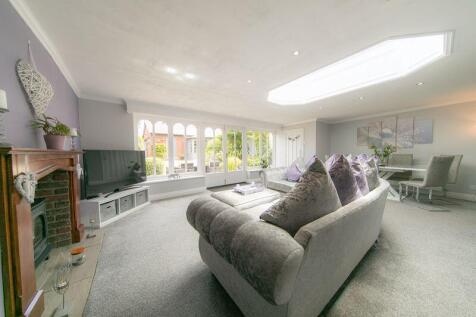 Rear living and dining room