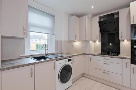 019-3 Loanhead Crescent, Newarthill, ML1 5AW.jpg