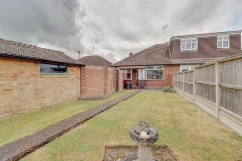 61 LUCERNE WALK WICKFORD-9.jpg