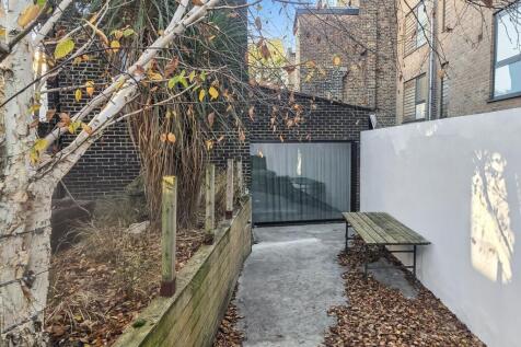 46a Rainham Road, Kensel Green, London NW10 5DG