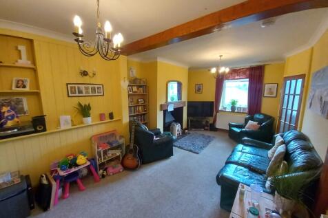 Lounge/Dining Room 2