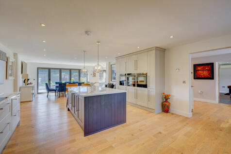 Dining Kitchen 3