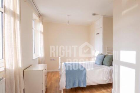 room-3-71-seyssel-street-e14-3eh-1066329