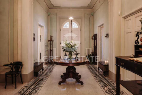 Interno