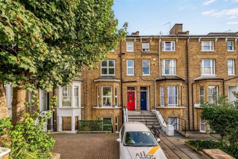 Flat 2 - 86 The Grove-1.jpg