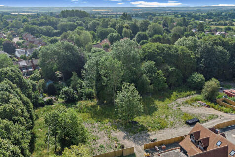 8652493-exterior0...