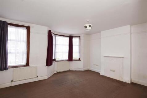 Bedroom 1.jpg