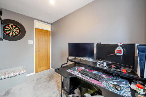 1387857-17-693ad8...