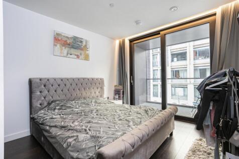 Bedroom (2).JPG