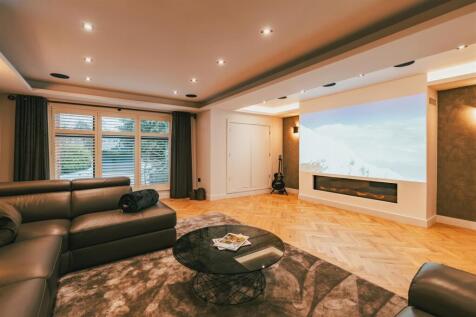 5 bed, 4 bath Detached in Sheffield - Photo 21