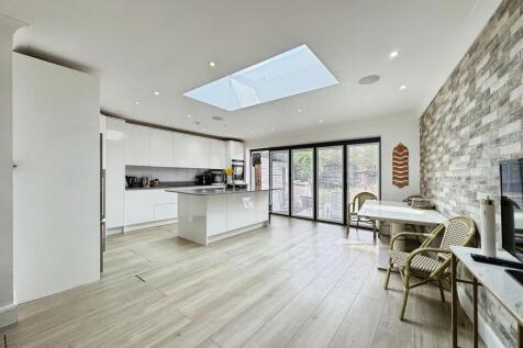 Kitchen/dining area