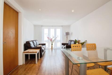 Living/Dining Area