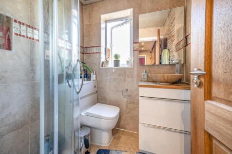 1349384-17-68b9ae...