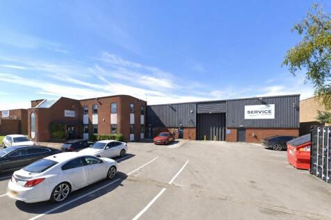 Distribution Warehouse to rent in wetherby