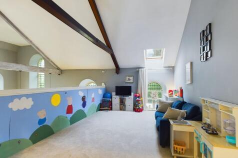 Upper Landing/Playroom
