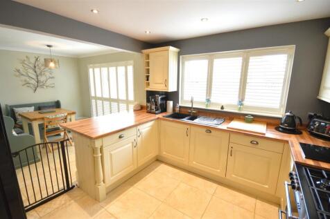 kitchen/family room