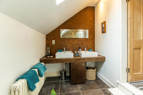 59 Tavistock Driv...