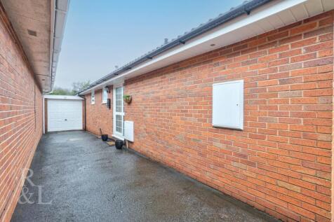 111A, Bhylls Lane (21).jpg