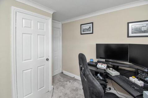 Bedroom 3 Angle 2