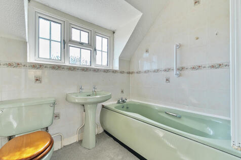 1329990-7-68834ff...