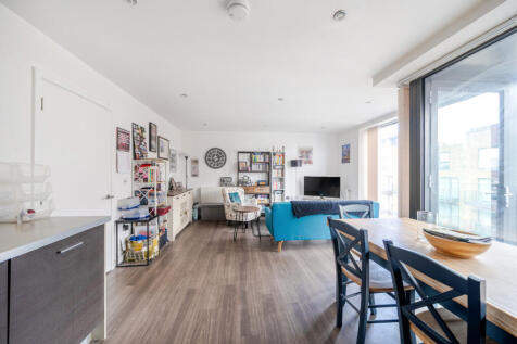 1353633-5-68c81f2...