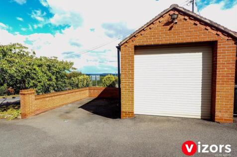 Garage & parking