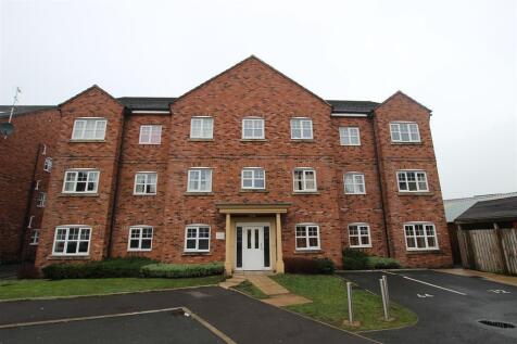 2 Bedroom Flat in BL3 4FP