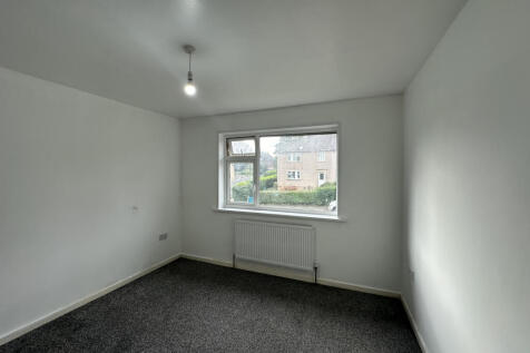 3 Bedroom Semi-Detached in BD10 0DL