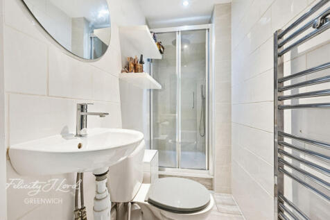 1 bed, 1 bath Apartment in London - Photo 10