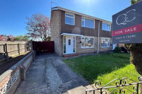 1 Ganton Way - blue sky shot.jpg