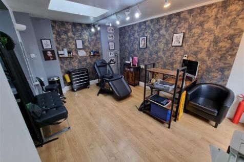 Commercial Property to rent in selby