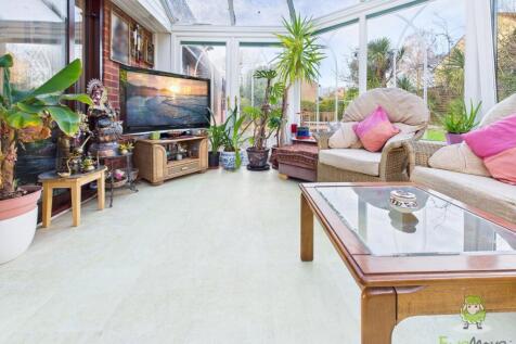 CAM01543G0-PR0169-STILL029