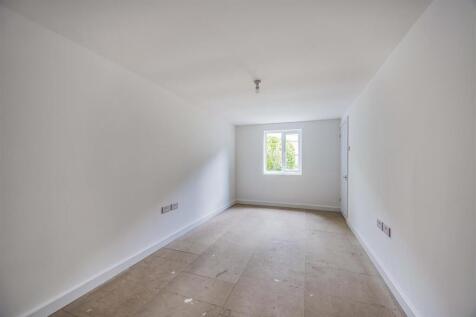 39 Wallisdean Avenue, Baffins-Small-PorticoMarketi