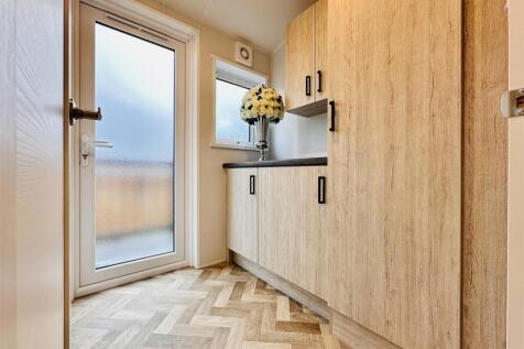 Inner Hallway/Utility