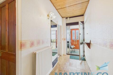 CAM01870G0-PR0157...