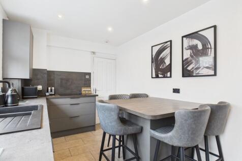 CAM05526G0-PR0055...