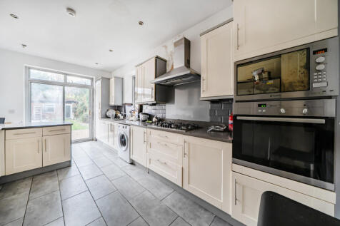 1373163-13-6909f9...