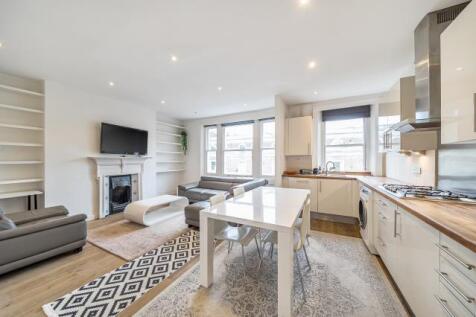Kitchen / Reception
