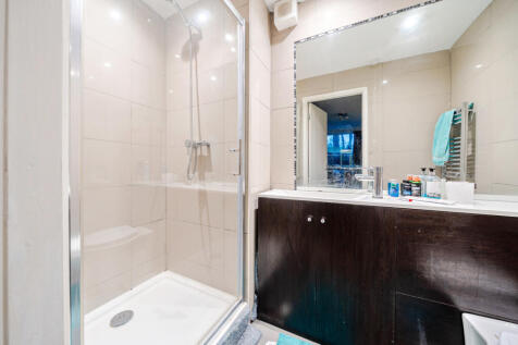 1373566-2-690a37d...