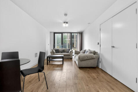 Reception/Kitchen