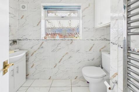 Well-Appointed Shower Room