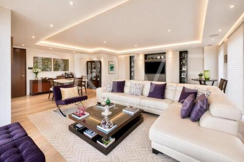 This exceptional three bedroom, three bathroom apartment, with secure parking, located in the highly sought after Chelsea Creek development, is available for lease through Prime London. Totalling 1,84