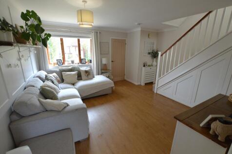 Lounge to Front