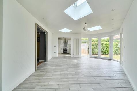 Scarborough Drive - family room.jpg
