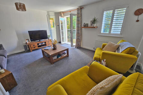 Living room (3)