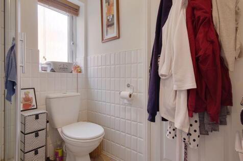 Bedroom One (En-Suite)