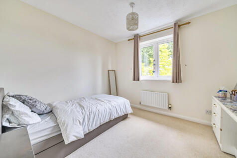 1315362-14-685c04...